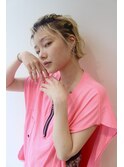 ショートヘアのお呼ばれスタイル