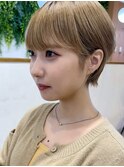 美髪シアーカラーピンクブラウンショートカット切りっぱなしボブ
