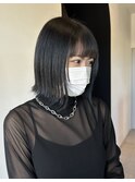 切りっぱなしボブ/外はねボブ