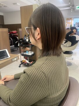 アッシュ 下北沢店(Ash) バッサリミディアムレイヤーカット