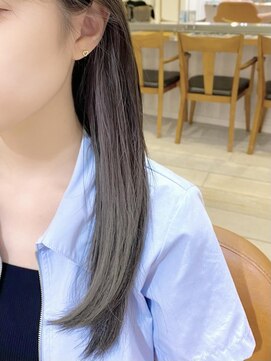 ネオリーブ クタ 町田店(Neolive kuta) 【Neolivekuta】イヤリンググレー【町田】