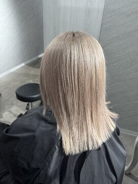 アンベル(ANBEL) ブリーチハイライト髪質改善ダブルカラーレイヤーカット