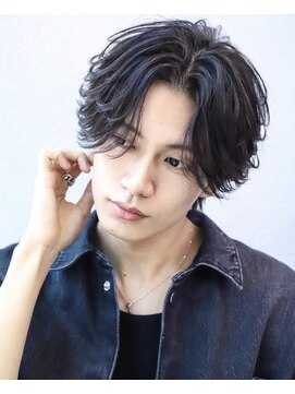 アストラ(ASTRA) MEN’S HAIR/波巻きツイストスパイラル/リバースセンターパート