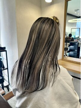 ルナバイルヴェール(LUNA by LeVert) デザイン性のある髪型にしたい！　ローライトカラー