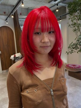 リアド(.RIAD) パキッと赤×レイヤーカット