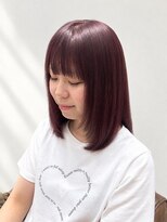 モザミ(MOZAMI)&nbsp;ワンカールで可愛いレイヤーと深みカシスカラーの艶髪スタイル