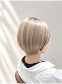 ショートボブ