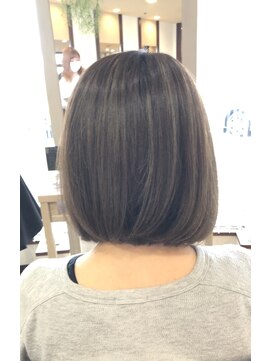 ジッカジッカ(Jicca Zicca) ナチュラルボブ/ベージュカラー/好感度ミディ