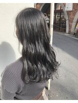 モルニ(MORNI)&nbsp;アッシュグレー_マロンベージュ Aラインボブ かきあげ