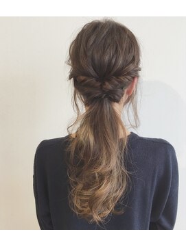 クールブ(Courbe) お呼ばれポニーテール♪