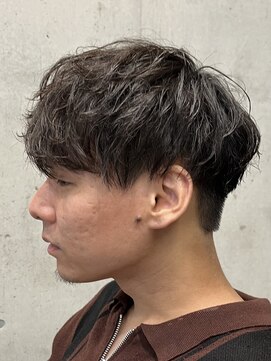 フイ 代々木(Hui) ハイトーンカラー/マッシュパーマ/men's/波巻き