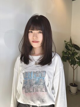 ライリー(riley) レイヤーカット／グレージュ【レイヤーカット/岡崎】