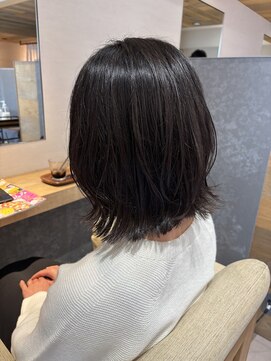 ブルーム ヘア デザイン ドゥーエ(bloom hair design due) くびれボブ×似合わせカット【外ハネボブ/レイヤー/髪質改善】