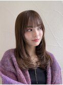 抜け感レイヤーの大人ミディアム