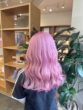 ソワンドゥブレス 瓜破店(soin de brace) ピンクカラー