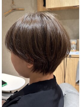 カナモロカ(CANAMO ROCA) くびれショート／マッシュショート/ベージュ／透明感／髪質改善