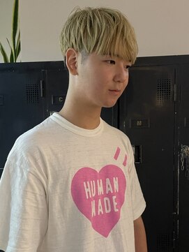 ヘアーアイストゥーレ(HAIR ICI TRE) Wカラー/ブリーチカラー/デザインカラー