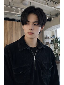 ノットバイベル 大宮(knot by belle) 過去の自分を捨て、自信が湧いてくるセンターパート大人カット