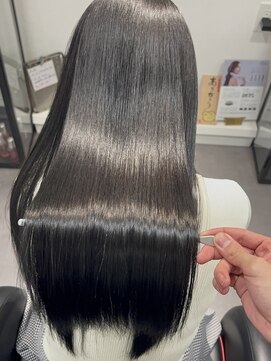 ロジャー(ROGER) ブラック/髪質改善トリートメント