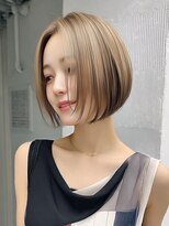 アビリタ(abilita) ショート ボブ ブリーチミルクティーベージュ 透明感カラー 20代