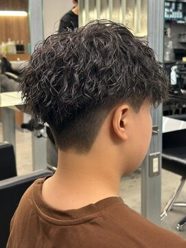 エルマーク 四条烏丸(L-MARK) 波巻きスパイラル/men's/ツイストスパイラル/メンズパーマ/学割