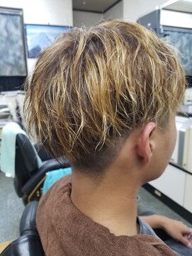 ヘアポートヤマサキ(Hair Port Yamasaki) ライトニングカラー