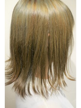 ピースリーヘア バイ カーサ(peathree.hair by CASA) 切りっぱなしロブ×バイヤージュ