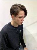 ソフトツーブロックでジョンコナー風メンズスタイル♪