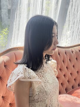 レガーレ(Legare) 外ハネ髪質改善ミディアムスタイル