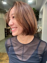 ノラ ウメダ(NORA UMEDA)&nbsp;【NORA UMEDA 高木】海外風ヘイリーボブ　ぷつっとボブ