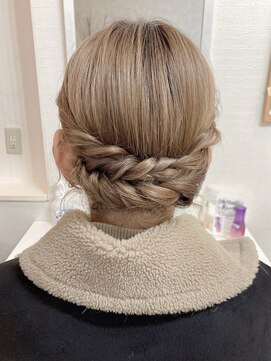 アールイー(Re:) タイトアップ　タイトヘア