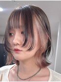 7698グレーベージュハイトーングラデーションインナーカラーボブ
