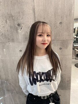 ワンズ リー 上大岡店(One's ly) レイヤーカット/ウェットヘア/オリーブベージュ[上大岡]