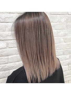 ルッソ チアロ(Lusso chiaro) バレイヤージュ/アッシュグレージュ/30代40代50代