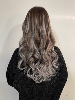 初めてのエクステも安心♪自宅でのお手入れ方法も丁寧にお伝えするのでモチがよく仕上がりを維持できます◎