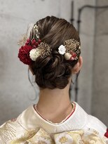 ヘアメイク ゼロ(0) シニヨン