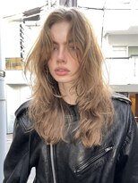 ランド(LAND)&nbsp;レイヤーカット　バタフライカット　ロングレイヤー  シャギー