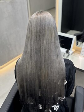 ラピス 福岡天神店(Lapis) パキッとシルバー【ブリーチ】