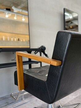 shii.【シー】の写真/大通りの喧騒を忘れる隠れ家◇大型店が苦手な方へ贈る、開放感あふれる落ち着いた空間でゆったりした時間◎