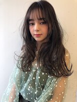 ヌイ 横浜(nui)&nbsp;ネイビーアッシュ_耳かけウェーブパーマフォギーベージュ