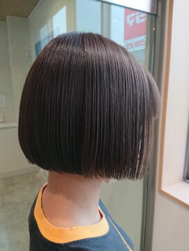 ビスポーク(BESPOKE) 20代30代40代ミニボブグレージュ透明感小顔ブリーチなし