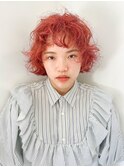 ハイトーンボブ くせ毛 赤毛 コーラルピンク くるくる