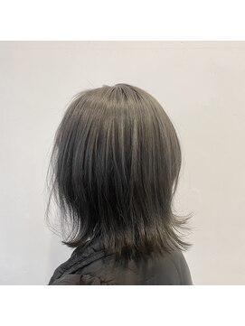 ルクール(Le Coeur) ブリーチ×グレージュカラー【stylist 木下史穏】