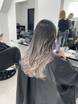 アライブ キチジョウジ(ALIVE Kichijoji) ホワイトグラデーションカラー