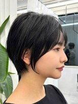 アマトウキョウ 表参道(AMA TOKYO) 斜めバング、小顔ショート、前髪パーマ
