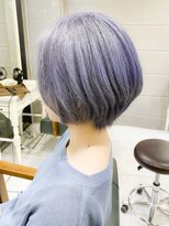 大人可愛いウルフレイヤー　ラベンダーブルー　マッシュショート