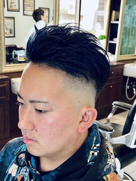 グレイスフルバーバーロンドン 大宮店(Graceful Barber London) 【30代男性】ロンドンブルーバックフェード（大宮/バーバー）