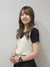 イルミ(iLUMi) 服部 真緒