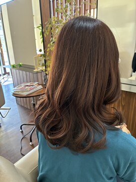 カルムヘアデザイン(Calme hair design) コテ巻きロングヘア