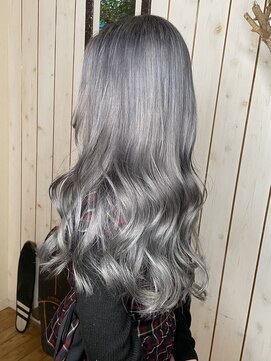 パコ(Paco) ハイトーングレーシルバー/ケアブリーチ